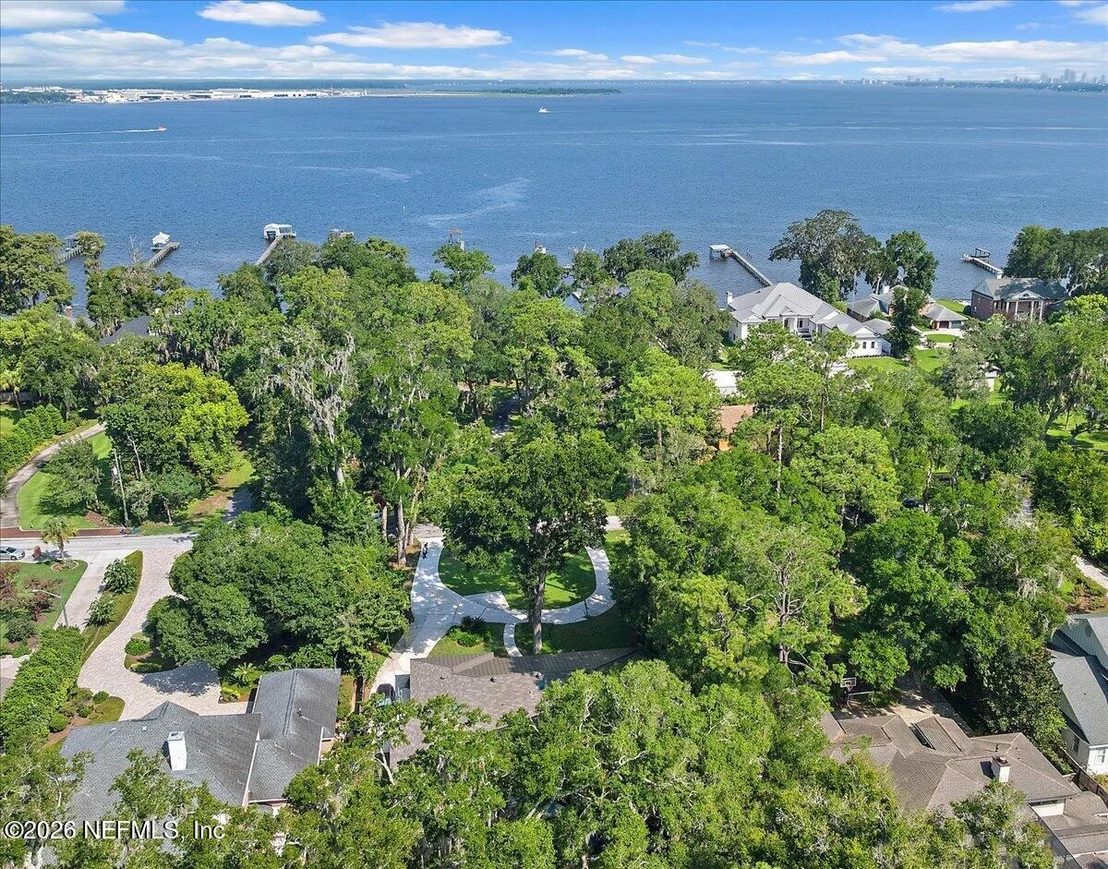 Photo of 3008 FOREST Circle