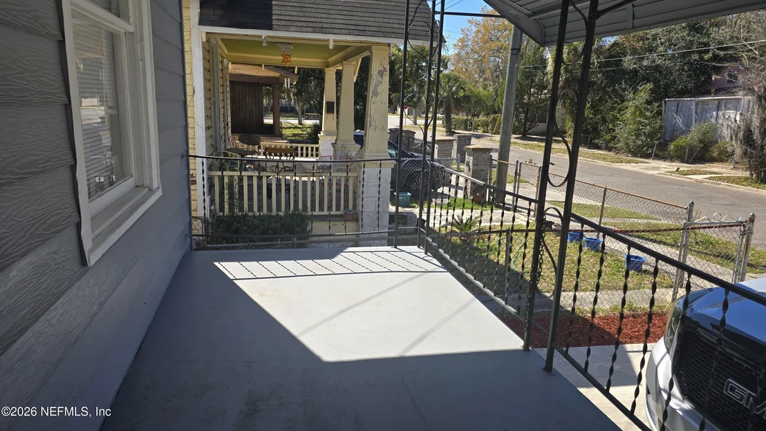 Photo of 1127 SPEARING Street