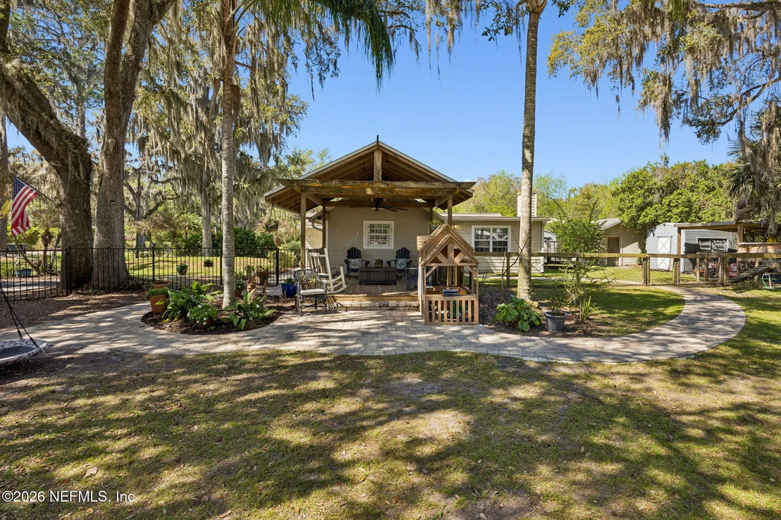Photo of 8224 HALL Lane