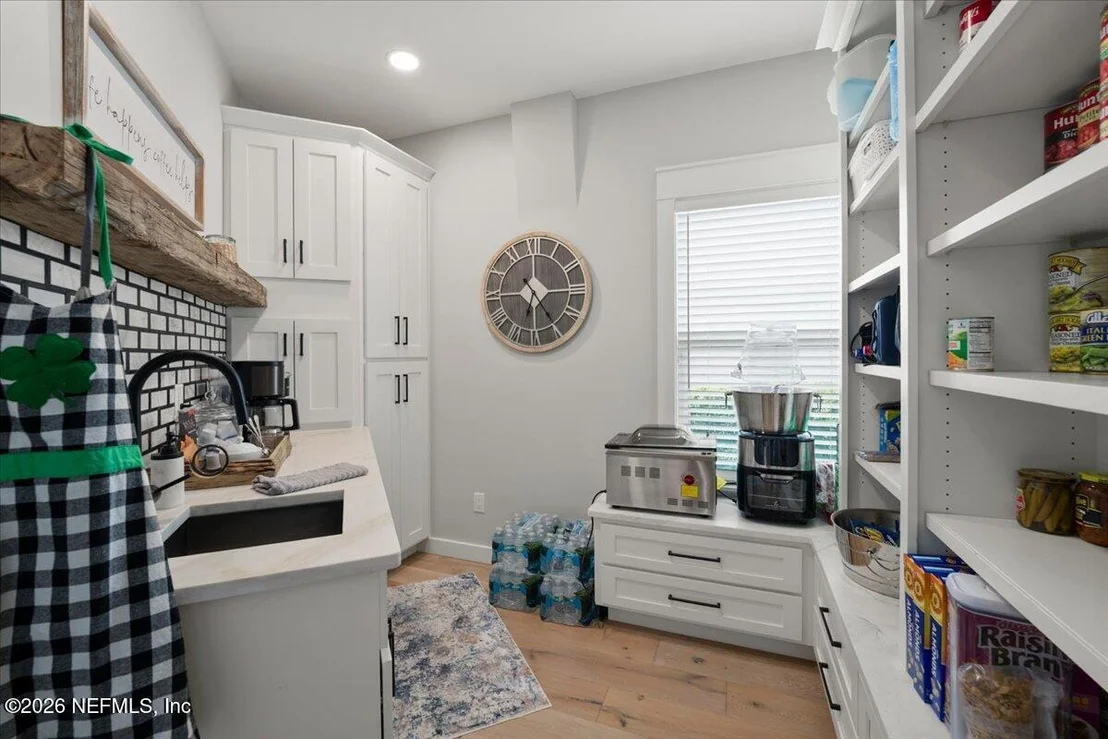 Photo of 9136 HECKSCHER Drive