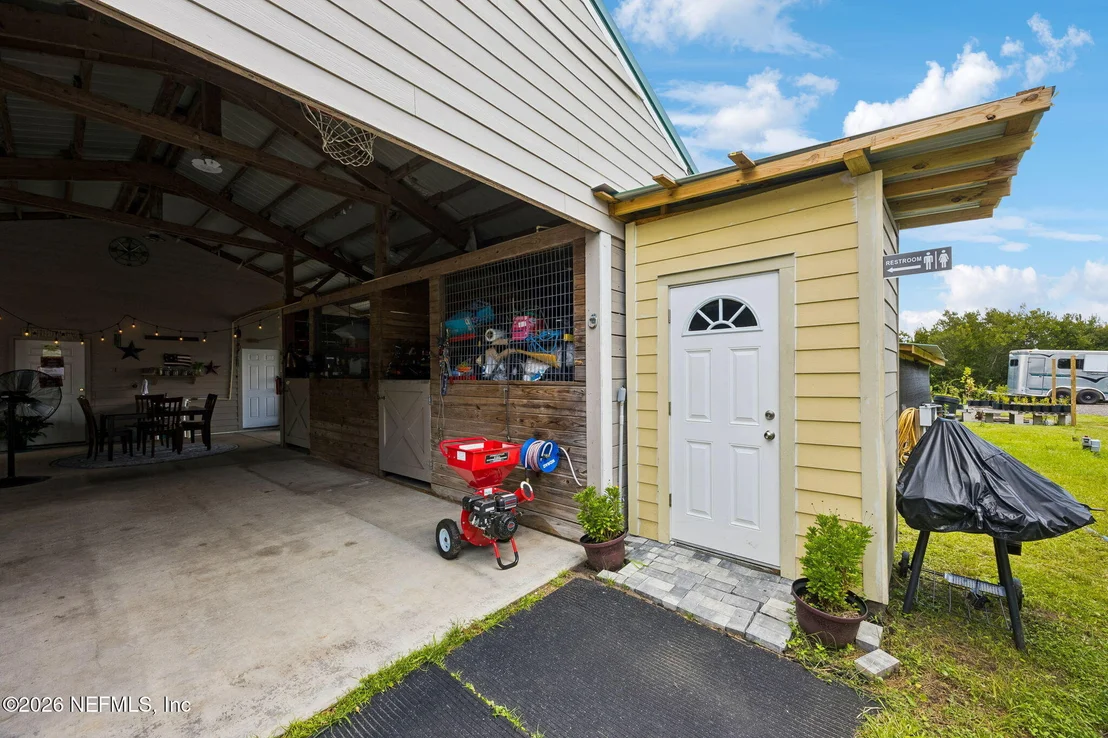 Photo of 45144 MUSSLEWHITE Road