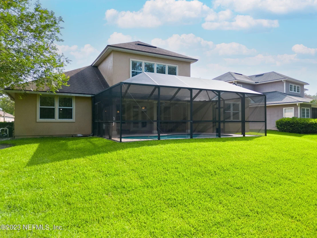Photo of 548 SADDLESTONE Drive