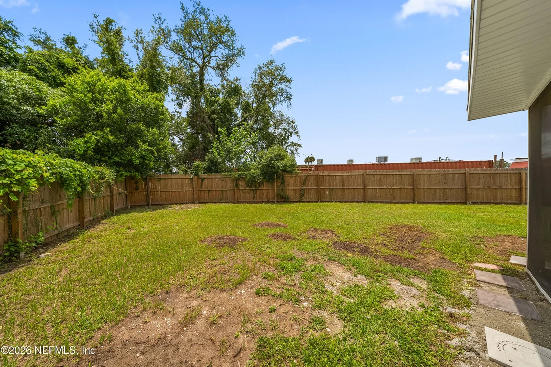 Photo of 1241 KING ARTHUR Road