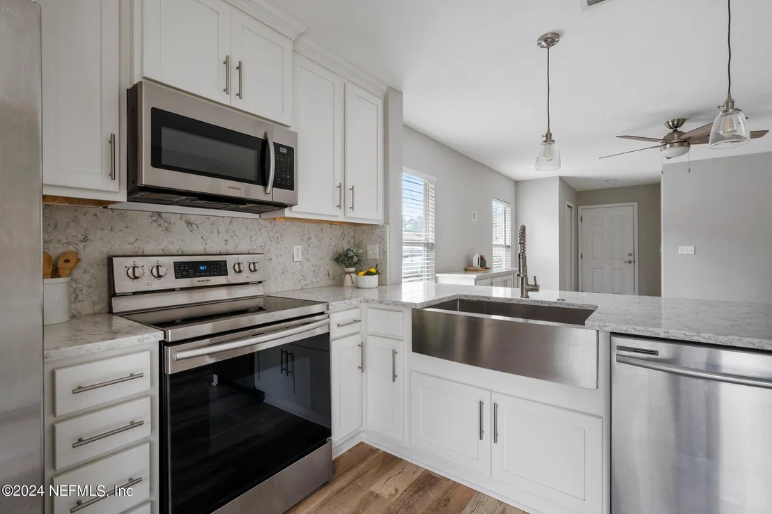 Photo of 926 WYNFIELD Circle