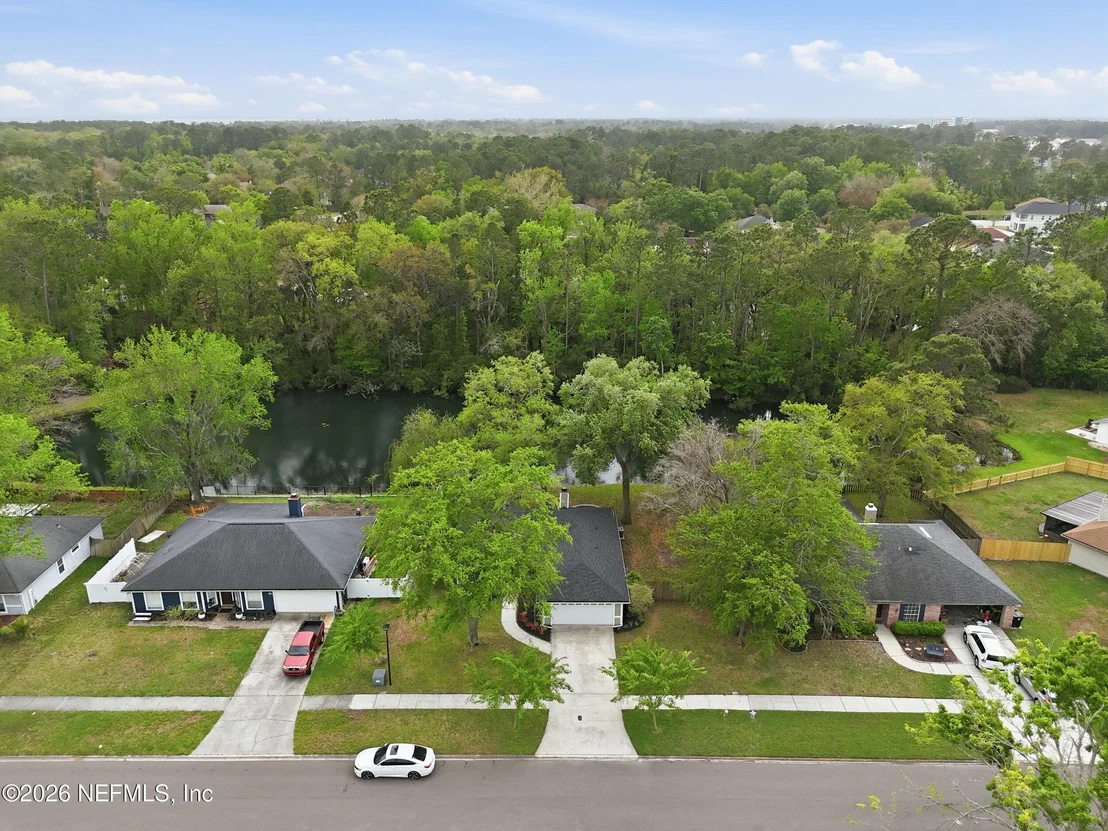Photo of 572 COZYBROOK Lane