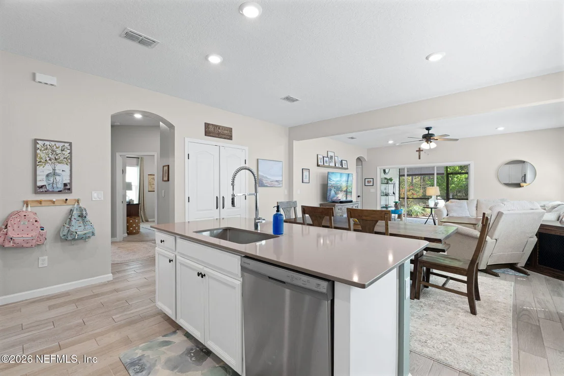 Photo of 7427 ROCK BROOK Drive