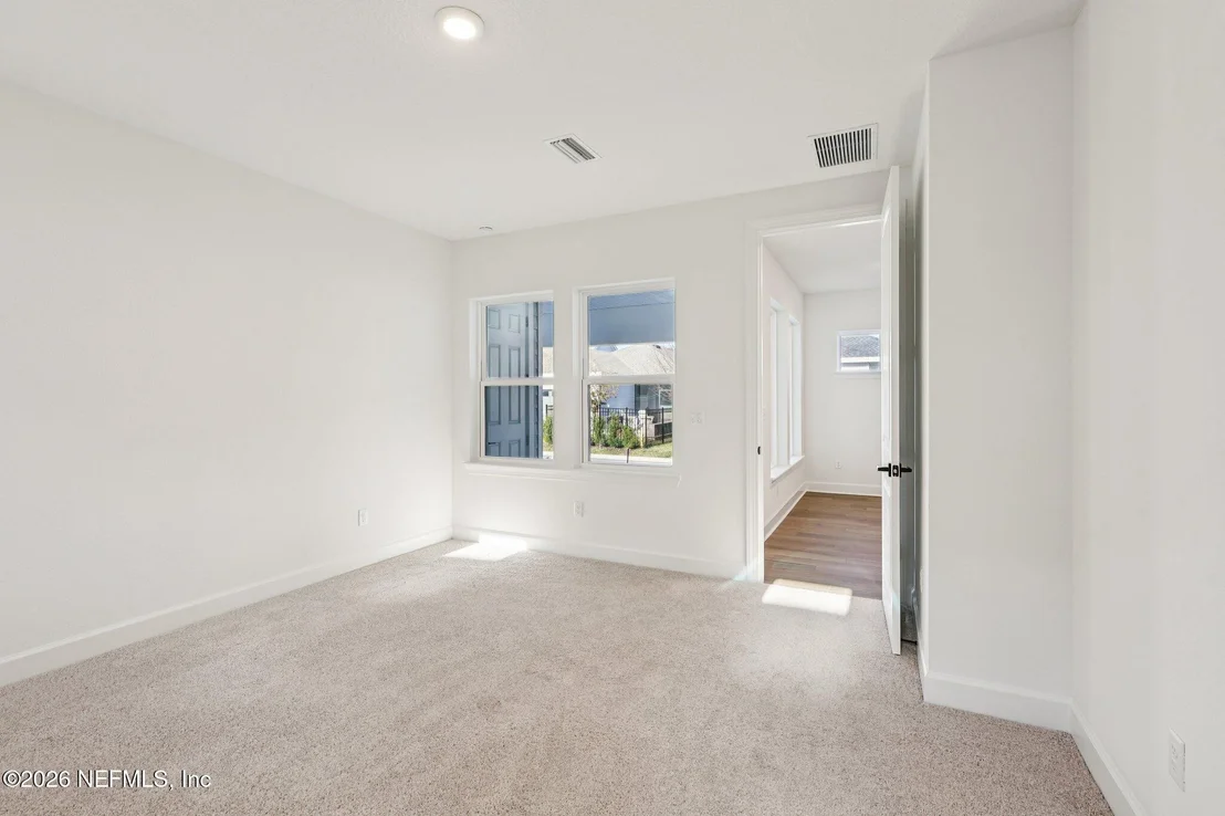 Photo of 17 JAMESTOWN Court