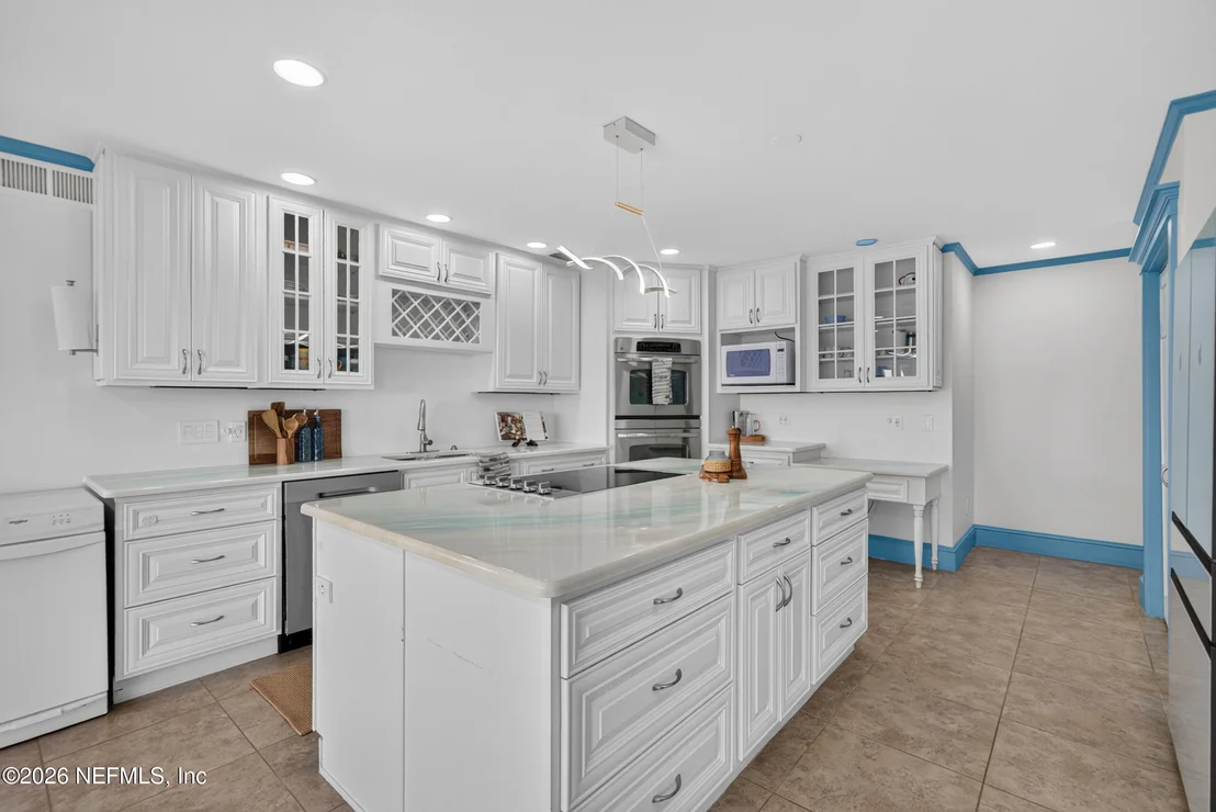 Photo of 13062 MANDARIN Road