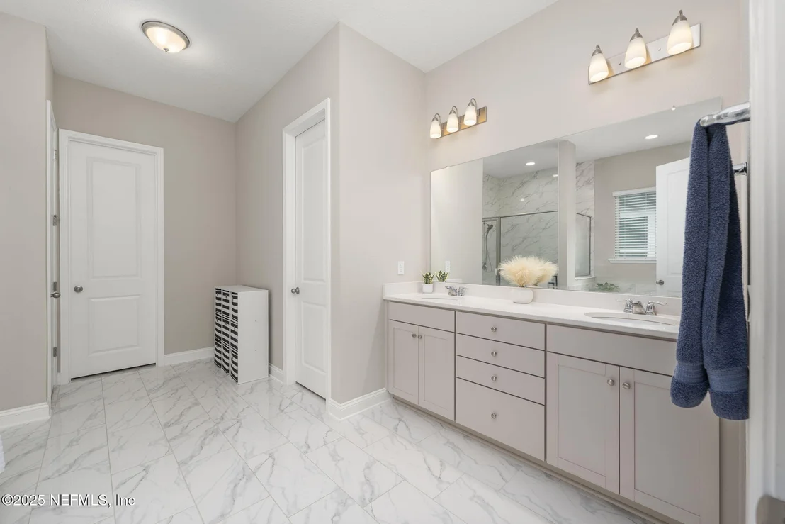 Photo of 264 HOLLY LANDING Way