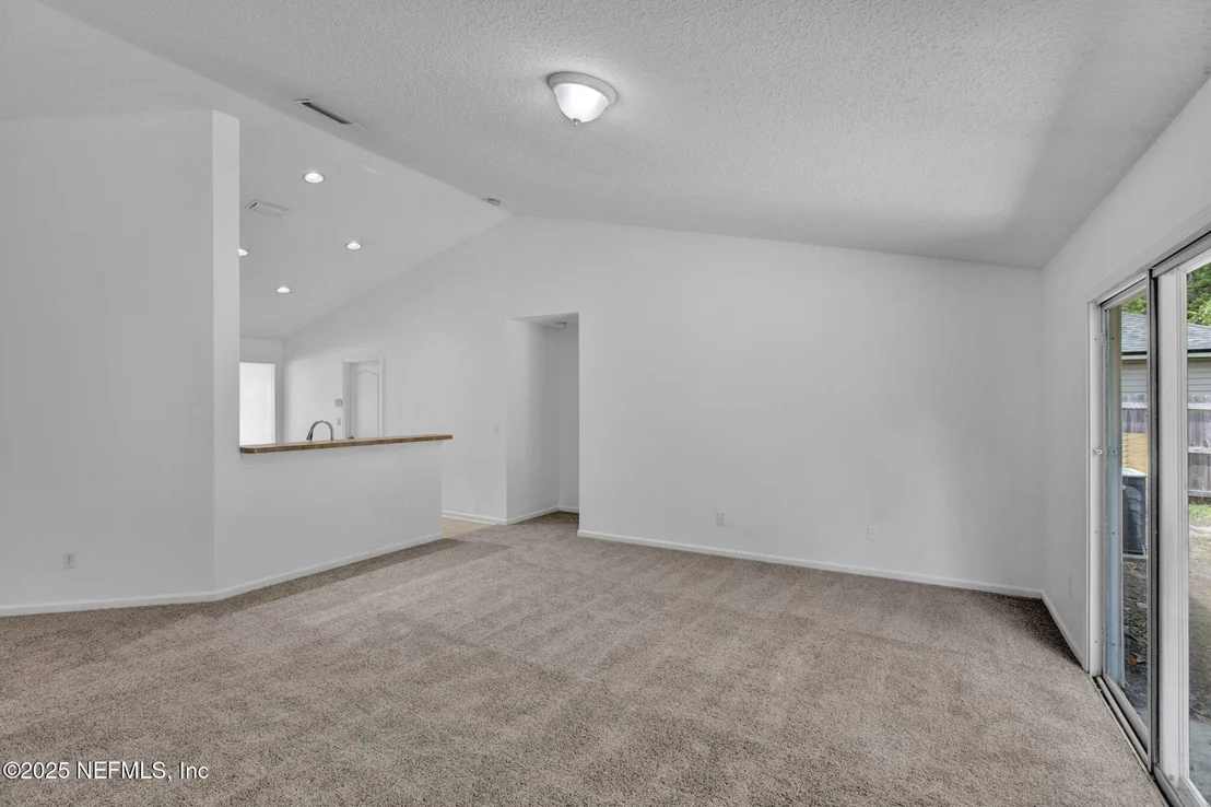 Photo of 6719 ROYAL LEAF Lane