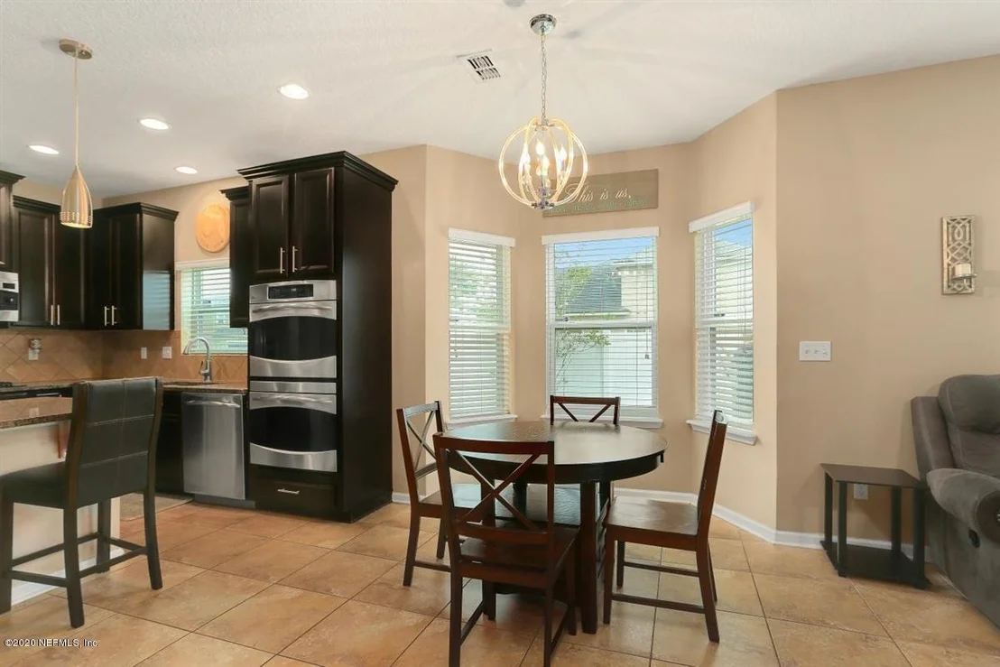 Photo of 301 N BELLAGIO Drive