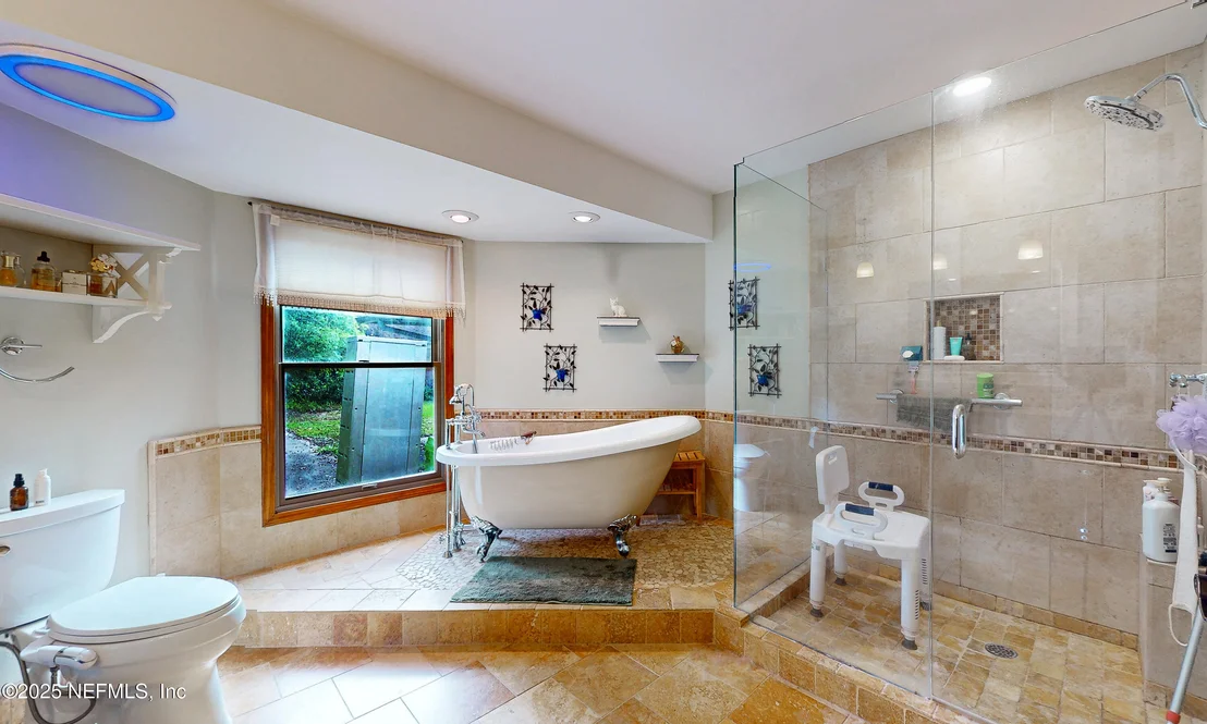 Photo of 2860 RAVINES Road
