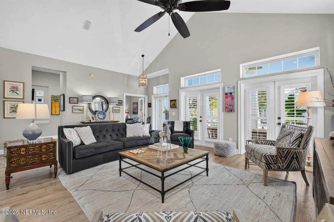 Photo of 136 ISLAND COTTAGE Way