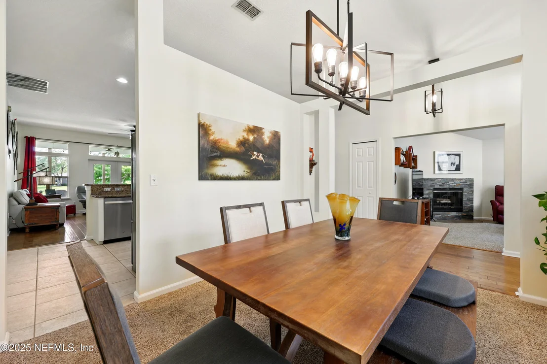 Photo of 364 MAPLEWOOD Drive