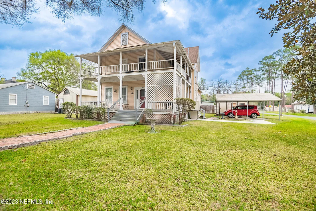 Photo of 404 N CHERRY Street