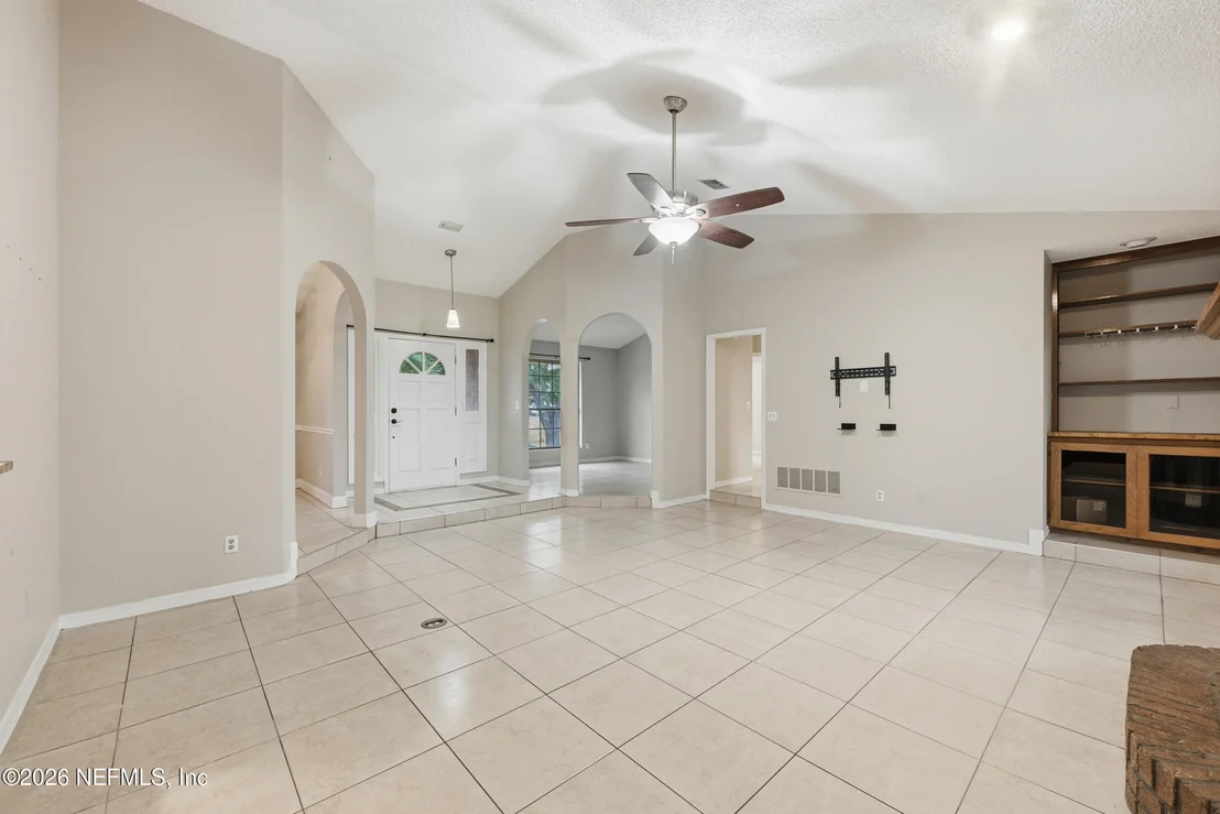 Photo of 954 LAKERIDGE Drive