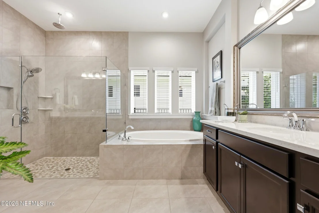 Photo of 359 GLENNEYRE Circle