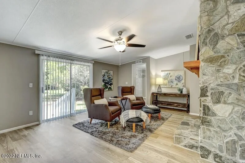 Photo of 13401 GROVER Road