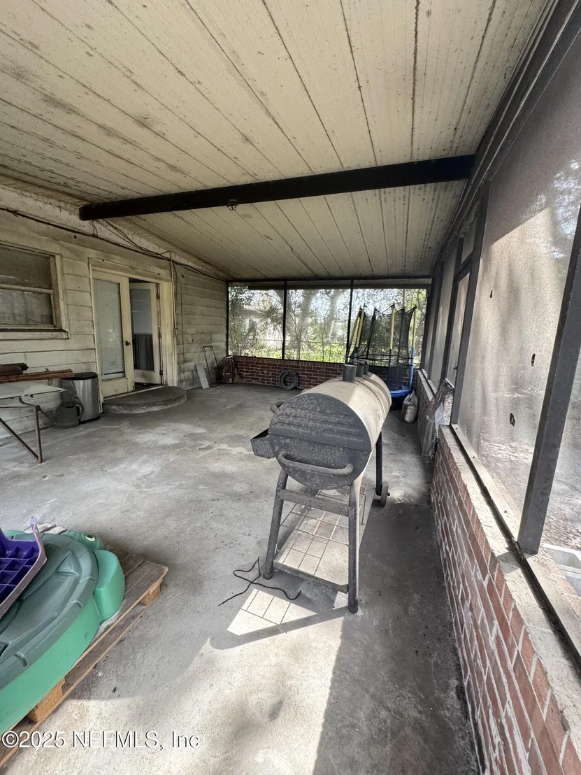 Photo of 7018 ARQUES Road