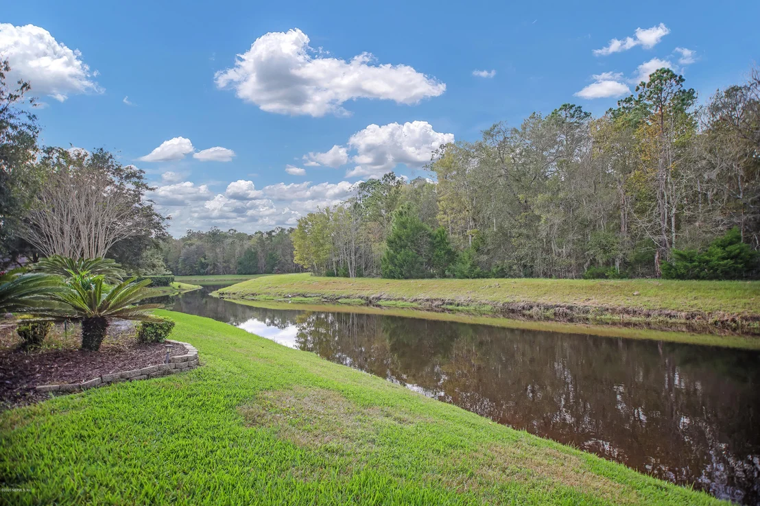 Photo of 261 PINEHURST POINTE Drive