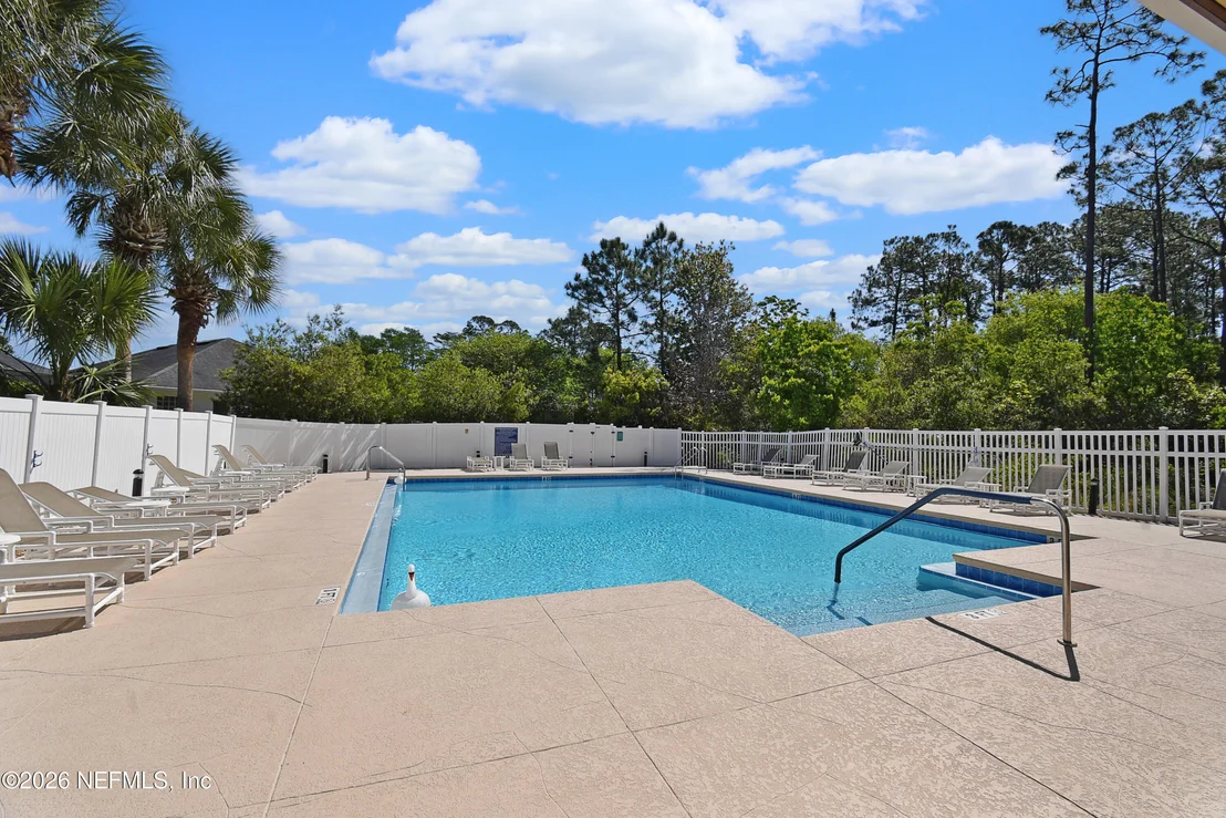 Photo of 561 BOXWOOD Place