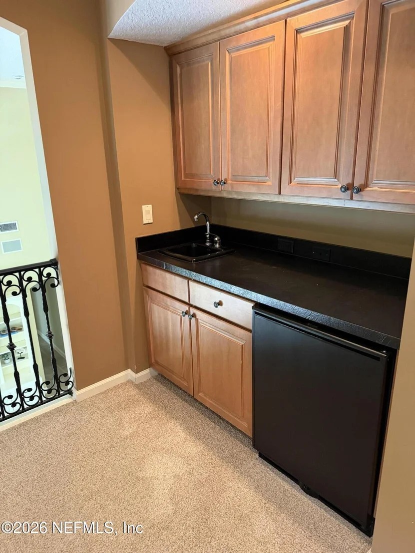 Photo of 560 SEBASTIAN Square