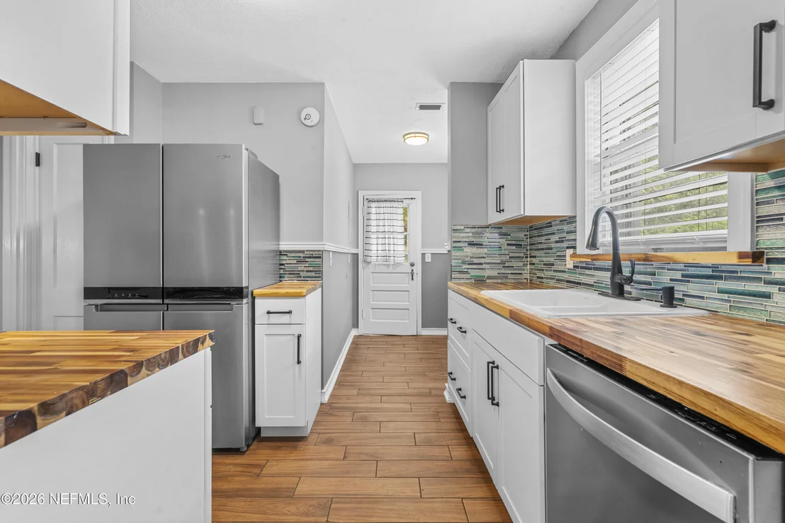 Photo of 1603 PARRISH Place