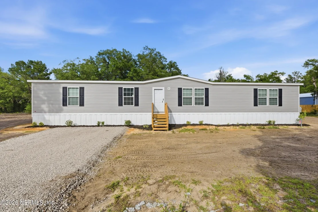Photo of 352 N COUNTY ROAD 315