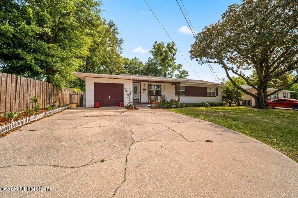 Photo of 5810 CHERRY LAUREL Drive