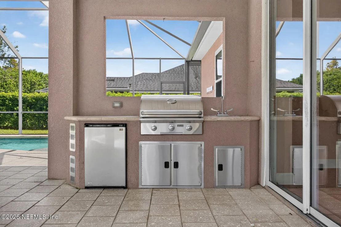 Photo of 412 MARIBELLA Court