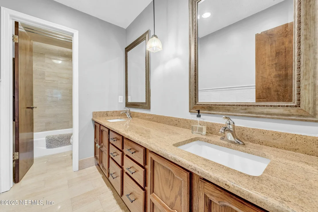 Photo of 4944 MARINERS POINT Drive