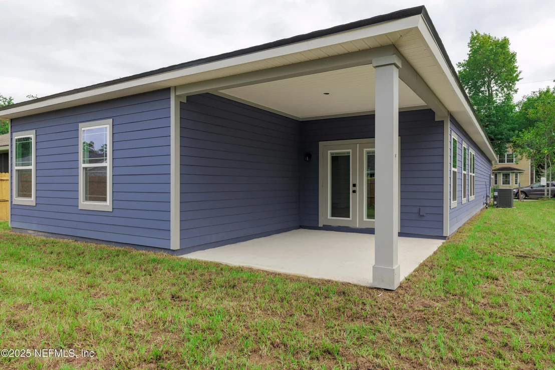 Photo of 1008 CLAY Street