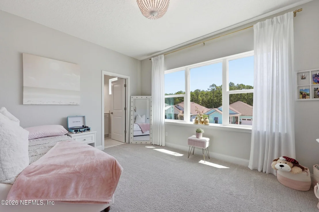 Photo of 351 PALM CREST Drive