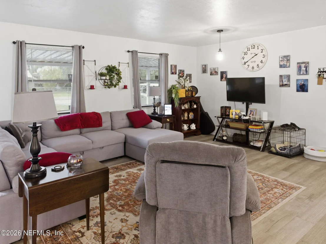 Photo of 334 7TH Way