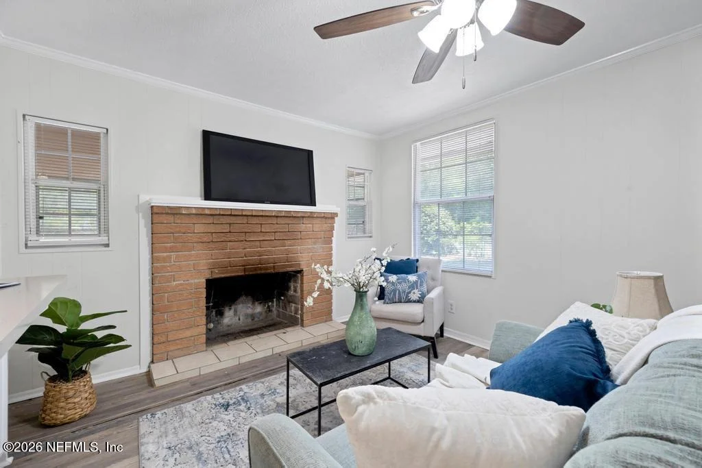 Photo of 166 HERNANDO Drive