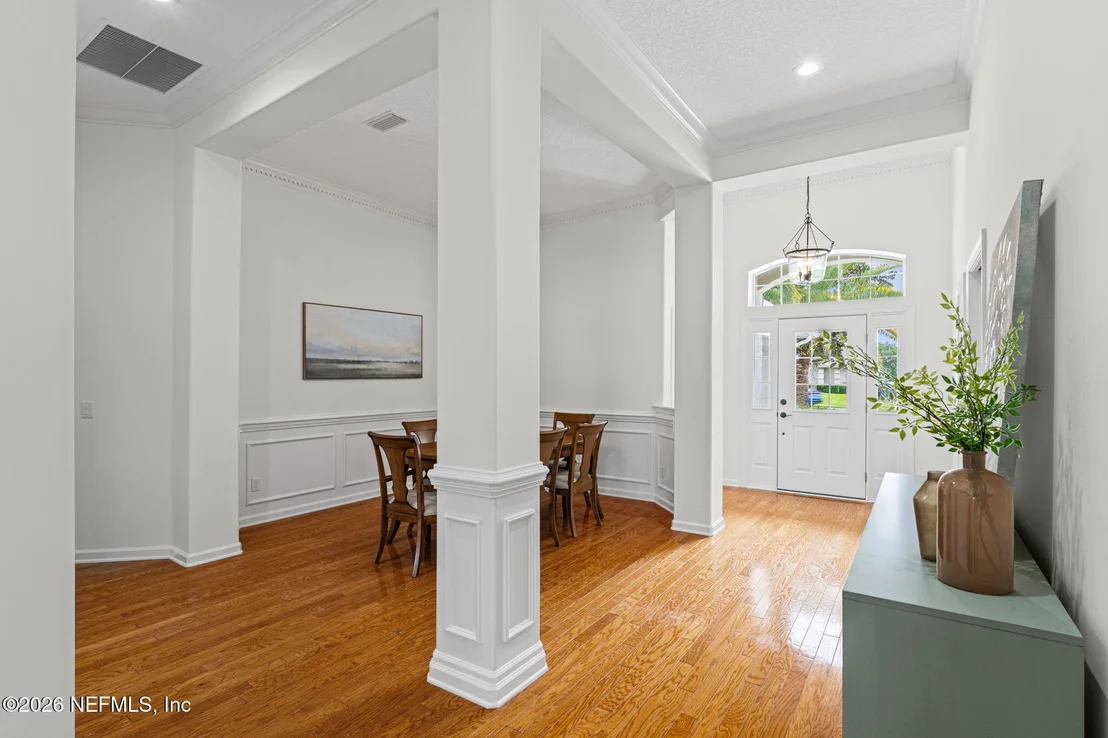 Photo of 332 MARSHSIDE Drive N