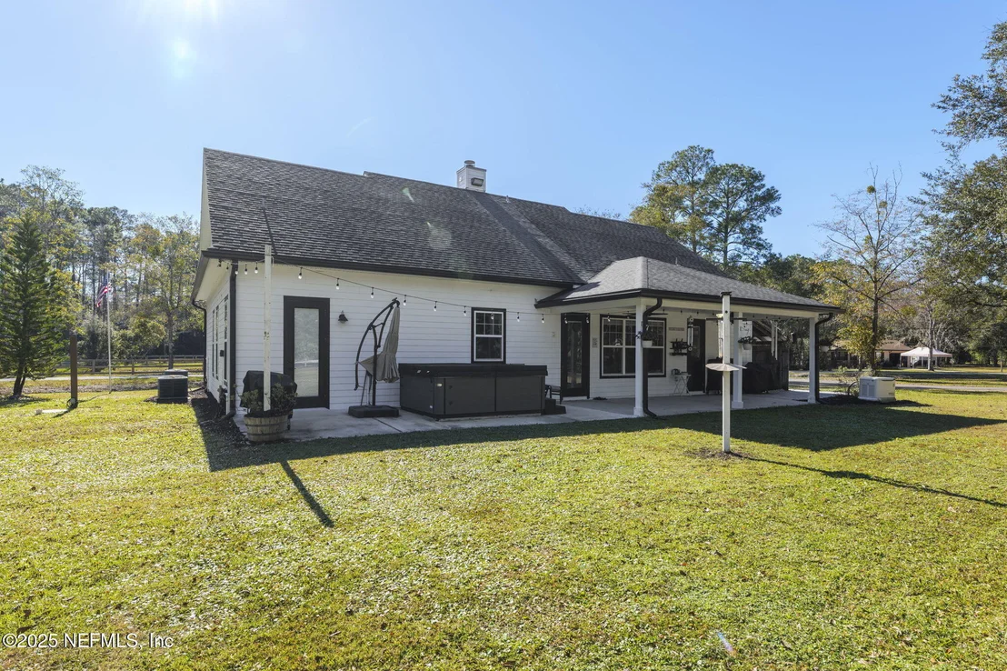 Photo of 1499 SHEFFIELD Road