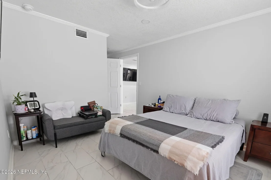 Photo of 865 COLE Road