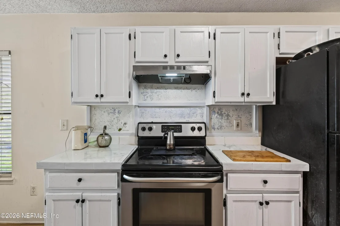 Photo of 1641 SPRING OAKS Lane