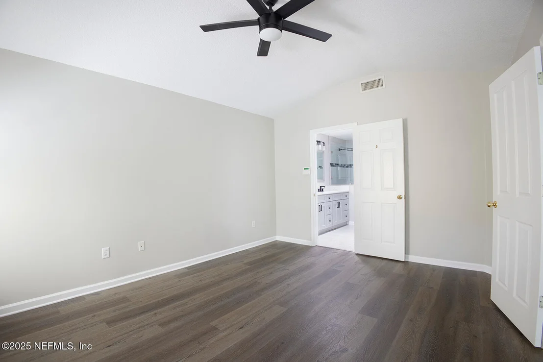Photo of 1524 LINKSIDE Drive