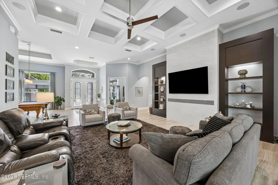 Photo of 35 AUBURNDALE Drive