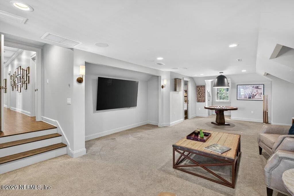 Photo of 4626 RIVER POINT Road W