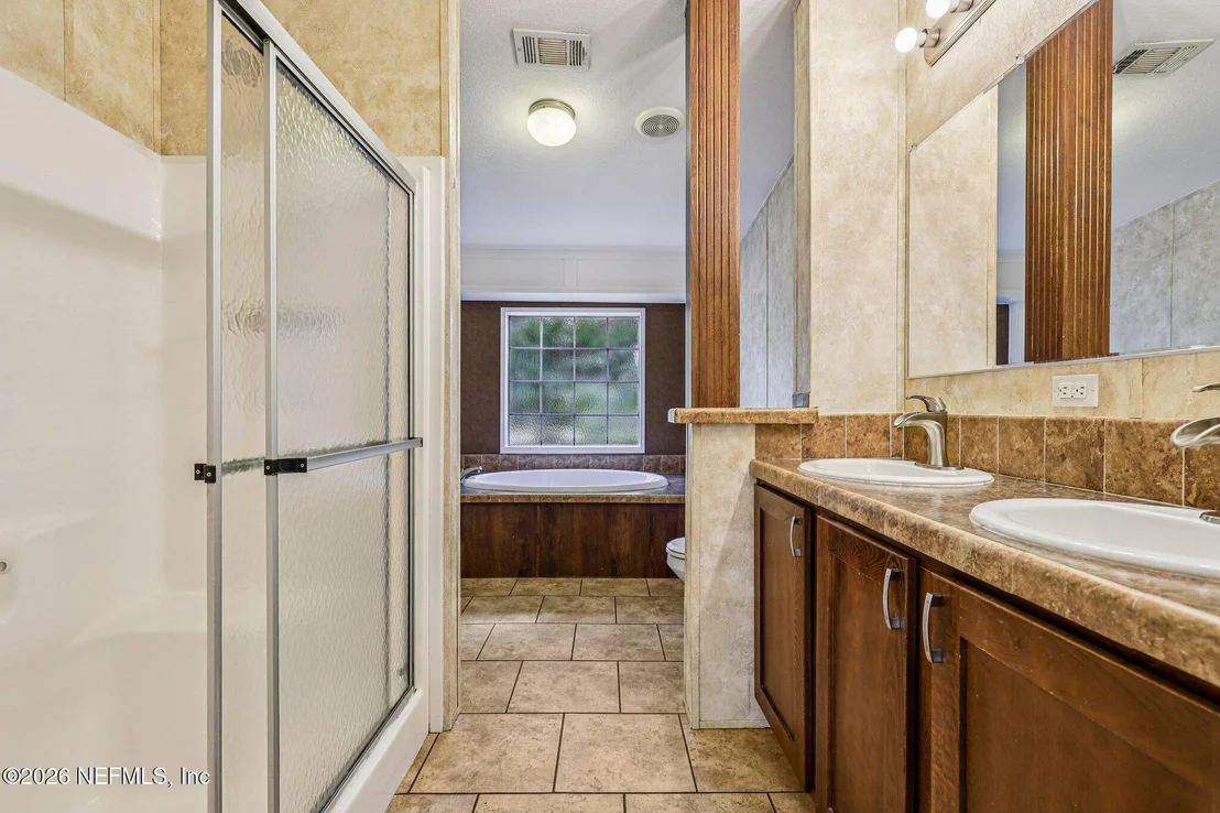 Photo of 13725 WEBB Road