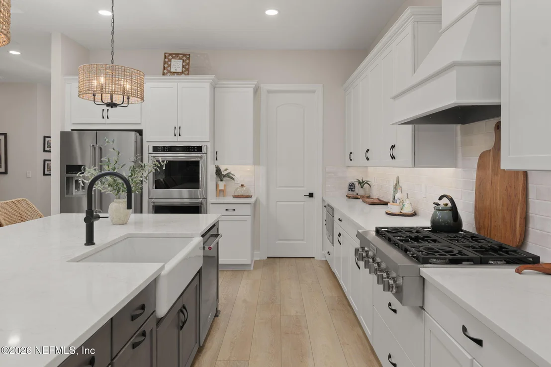 Photo of 431 PINE LEAF Drive