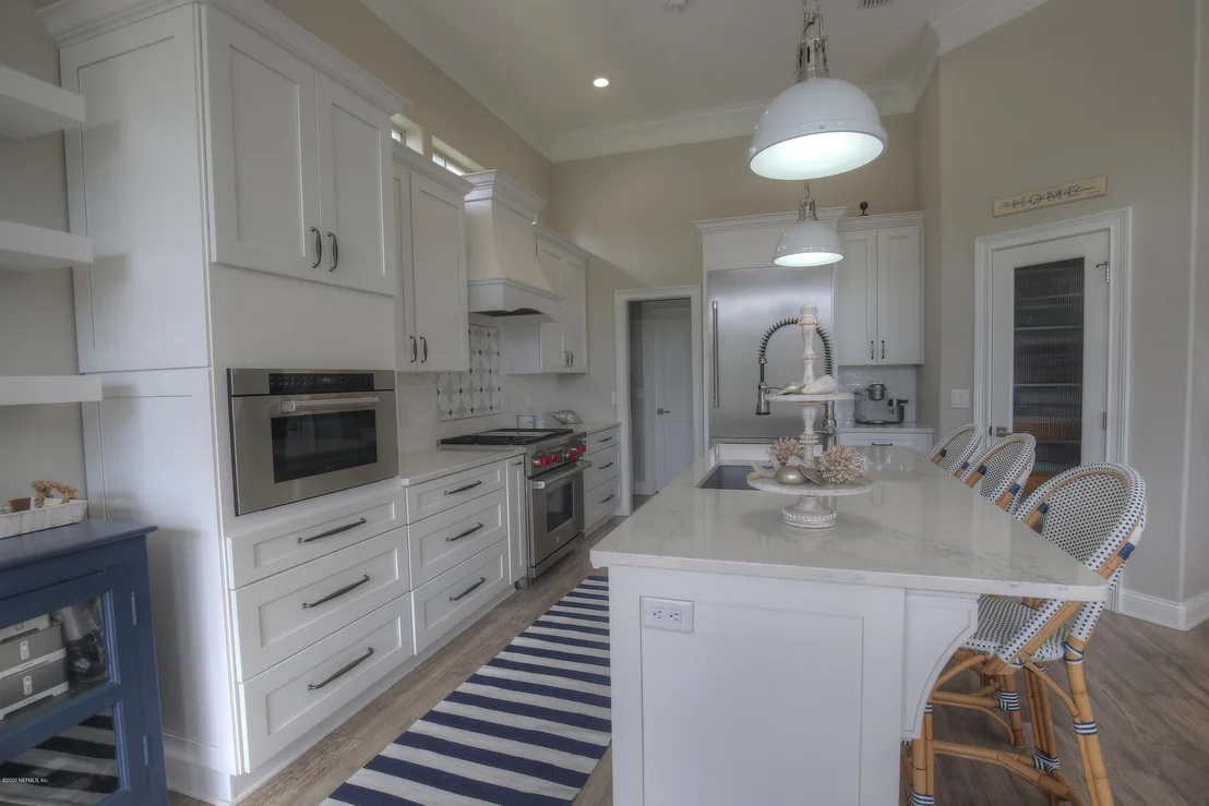 Photo of 232 LAUREL Lane