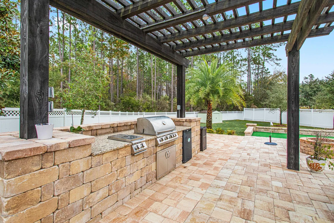Photo of 428 PAISLEY Place