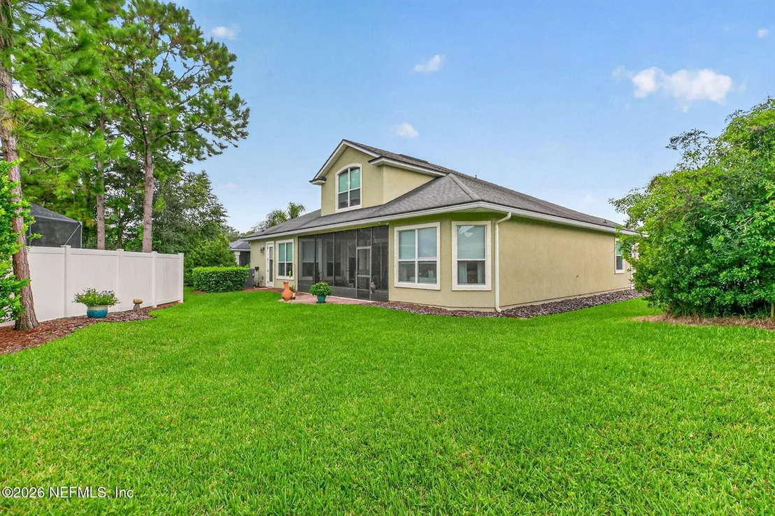 Photo of 533 CHRISTINA Drive