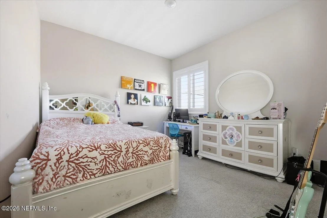 Photo of 146 BLUE HAMPTON Drive