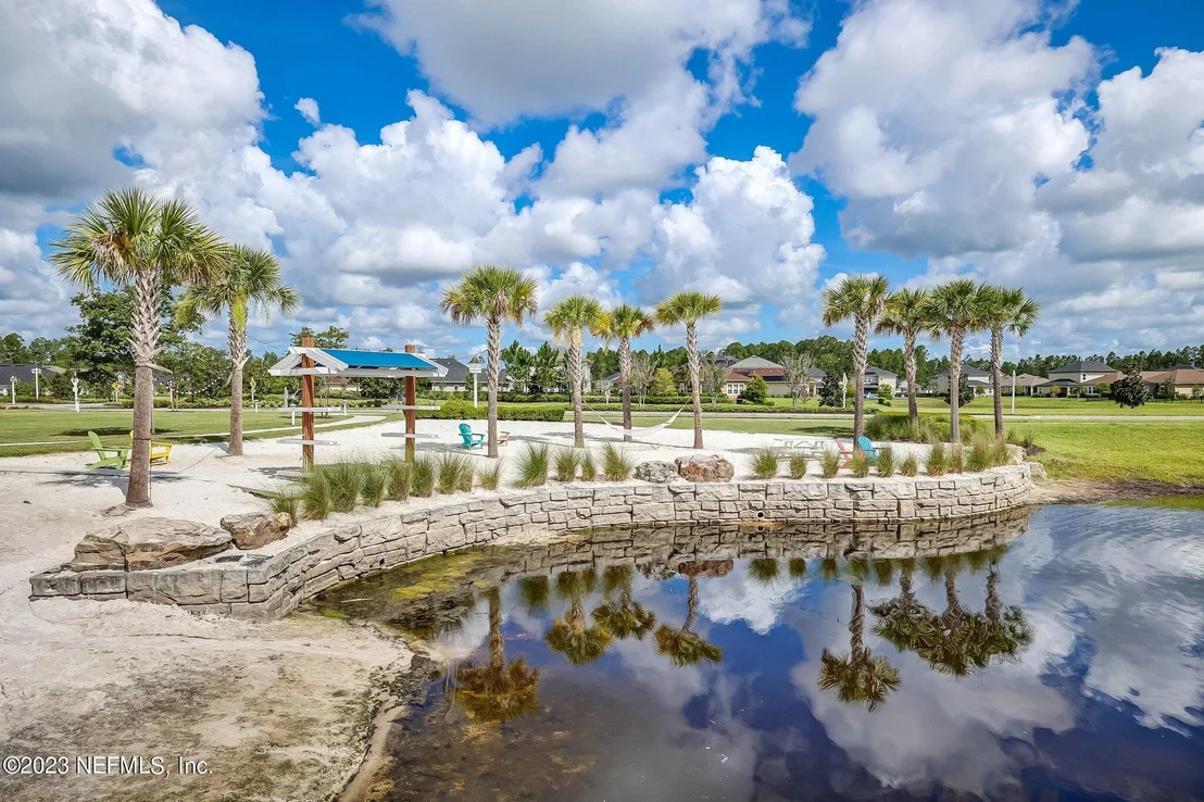 Photo of 152 WINDERMERE Way