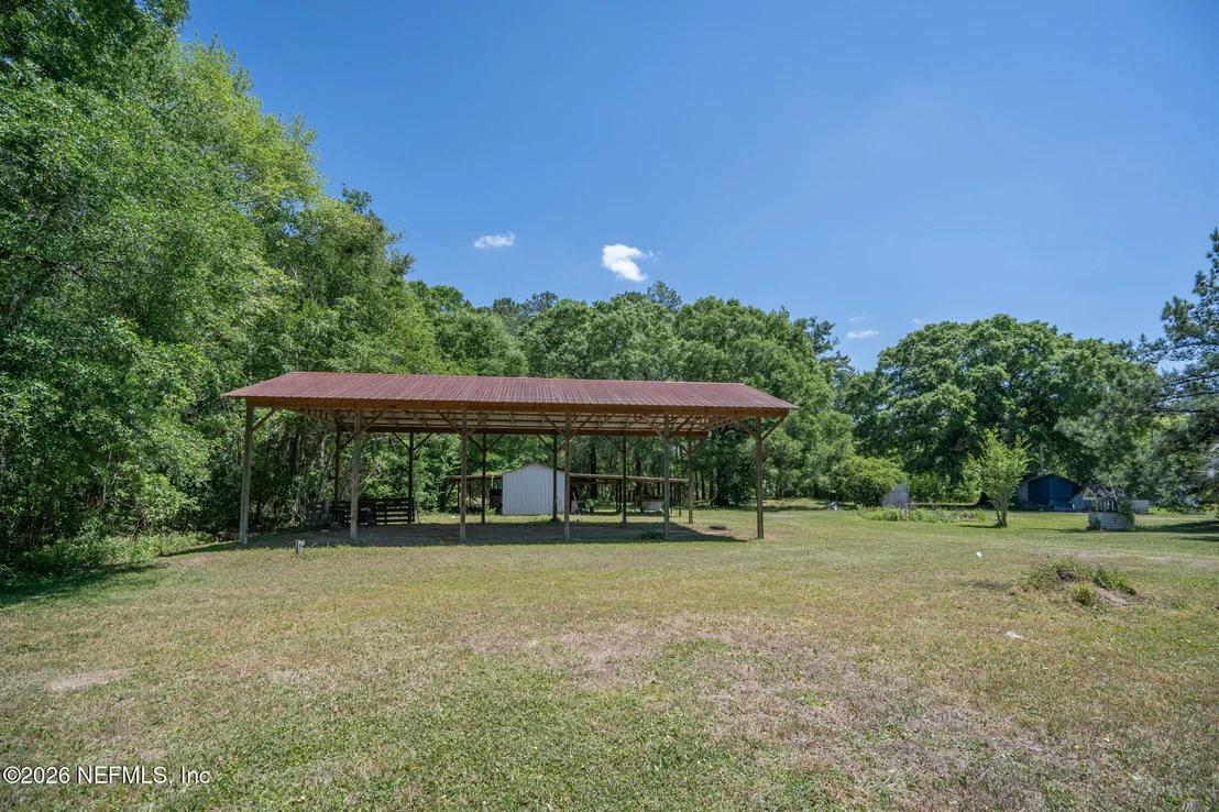 Photo of 542106 LEM TURNER Road